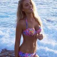 Erdemli Escort - Taş gibi Güzelliğin Çılgın Daveti